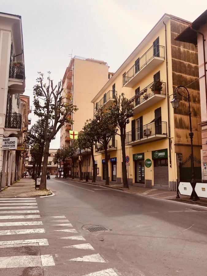 La Via Del Mare Apartamento Albenga Exterior foto